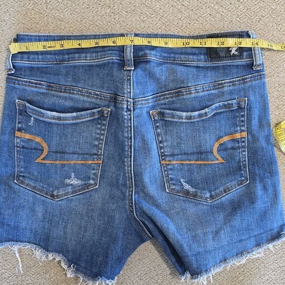 American Eagle Hi Rise Shortie Super Stretch Distressed Jean Shorts - Size 10 - Picture 10 of 12